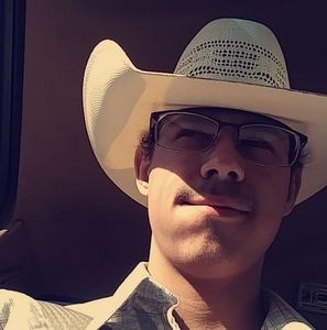 Meet your Posher, Joseph